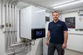 Heizung modernisieren 2026: GEG-Pflichten, Förderung bis 70% und welche Technik sich lohnt